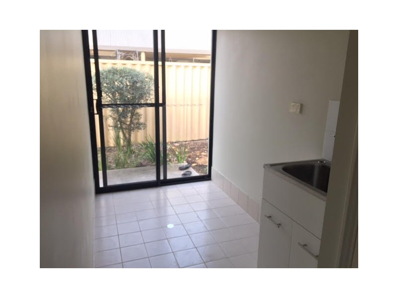 12 Wiroo Loop, Dalyellup WA 6230