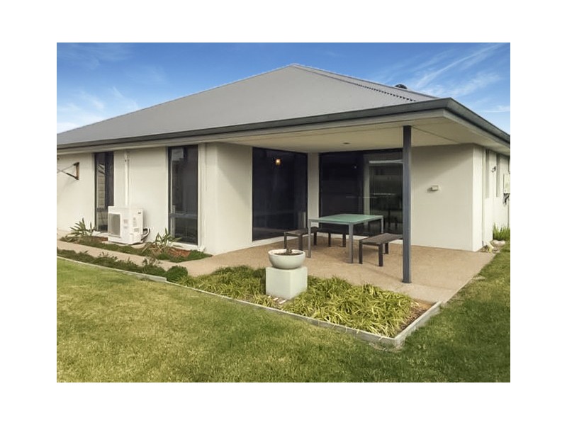 12 Wiroo Loop, Dalyellup WA 6230