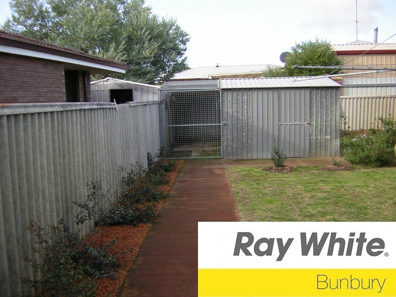 4 Travers Drive, Australind WA 6233