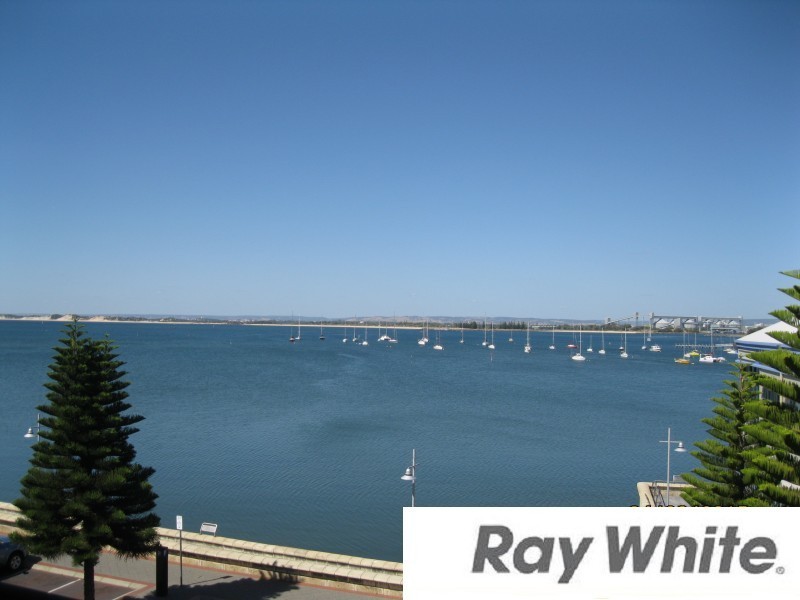 33/18-24 Bonnefoi Boulevard, Bunbury WA 6230