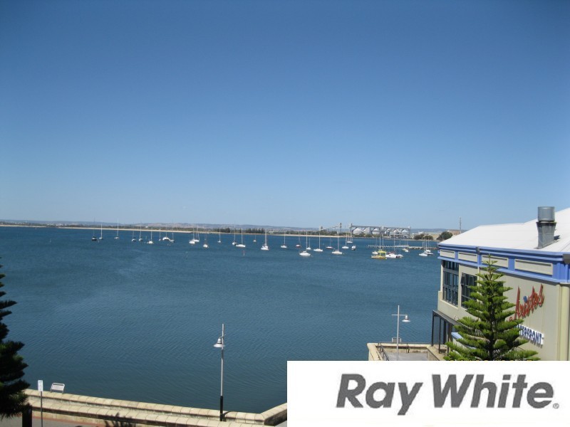 33/18-24 Bonnefoi Boulevard, Bunbury WA 6230