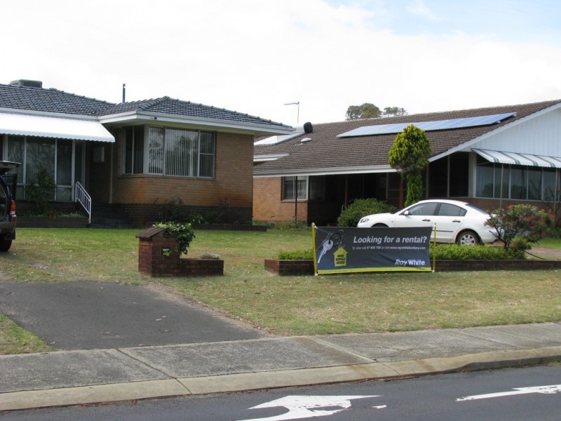 323 Old Coast Road, Australind WA 6233