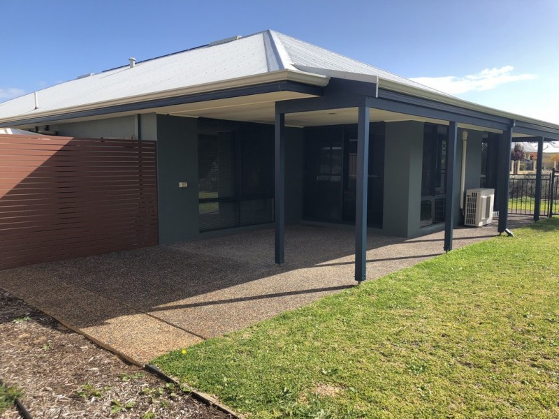 38 Kambany Approach, Dalyellup WA 6230