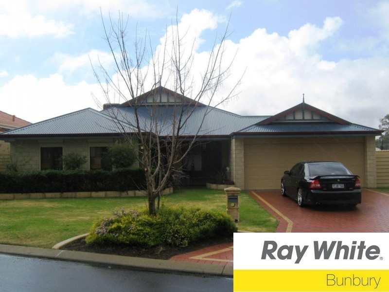 23 Janjin Road, Dalyellup WA 6230