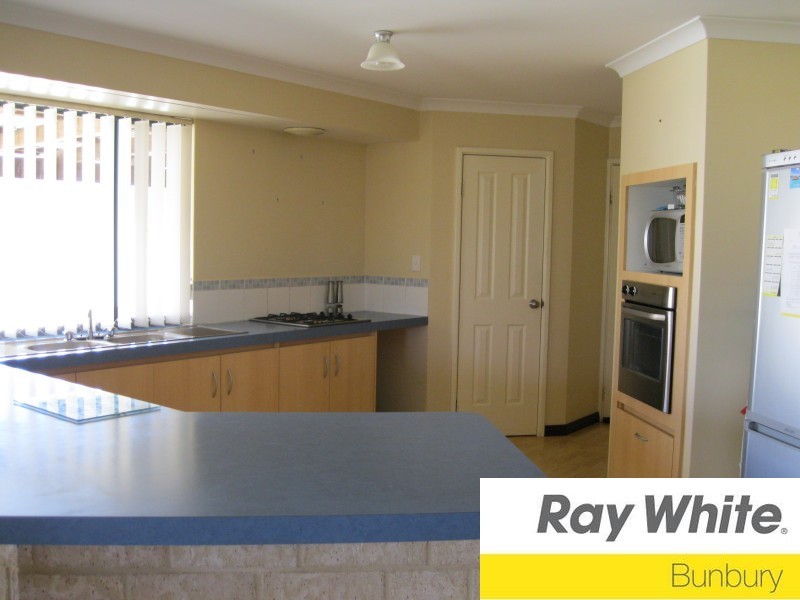 23 Janjin Road, Dalyellup WA 6230
