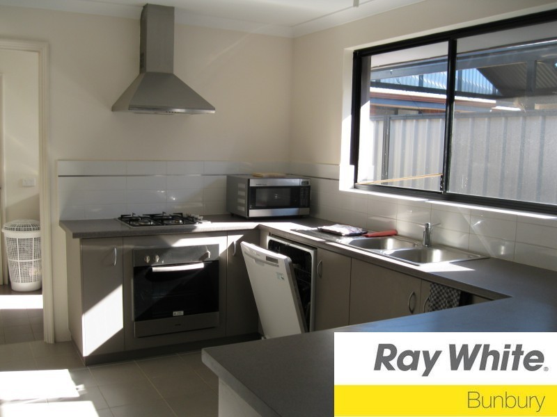 3/11a Elmbank Road, South Bunbury WA 6230