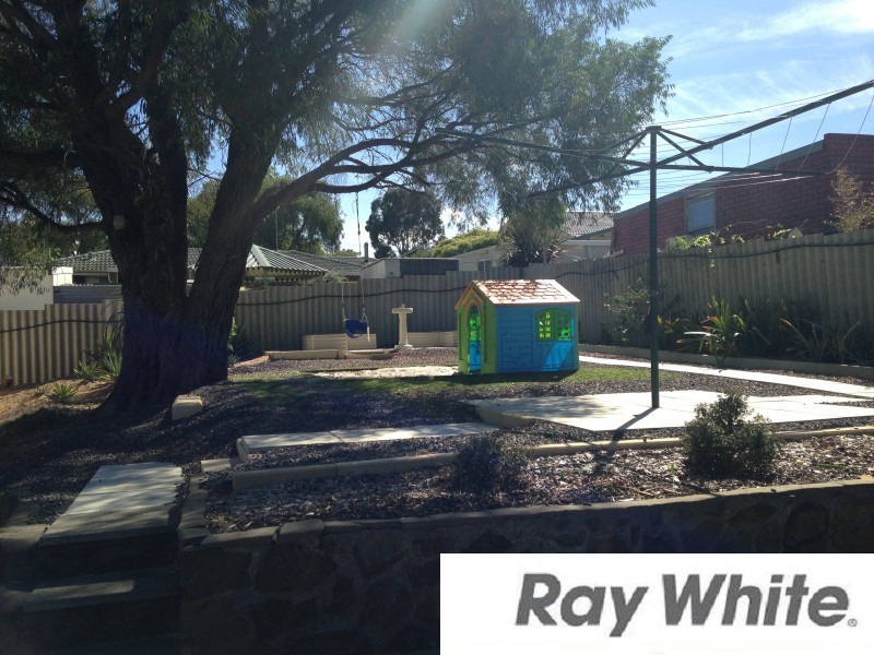 10 Hudson Road, Withers WA 6230