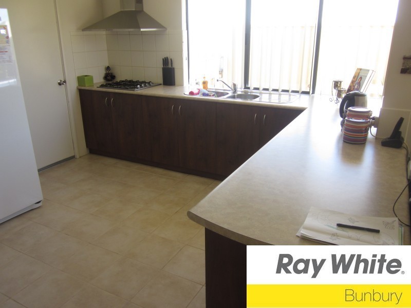 115 Hornibrook Road, Dalyellup WA 6230