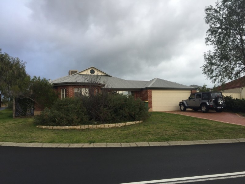 16 Modong Street, Dalyellup WA 6230
