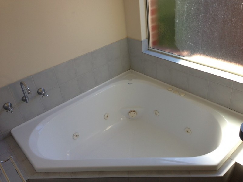 16 Modong Street, Dalyellup WA 6230