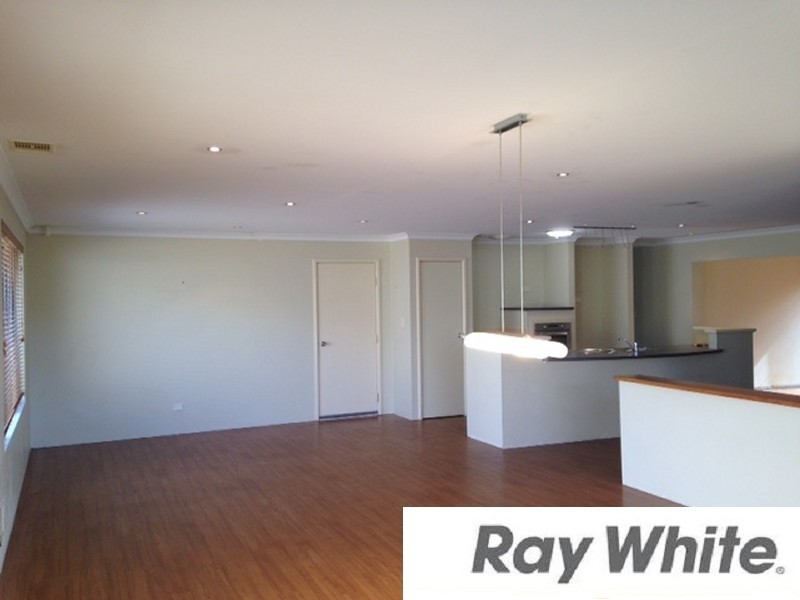 16 Wentworth Drive, Dalyellup WA 6230