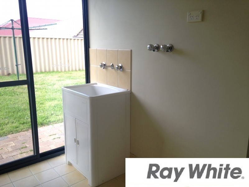 16 Wentworth Drive, Dalyellup WA 6230