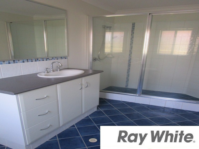 9 Gascoyne Circle, Eaton WA 6232