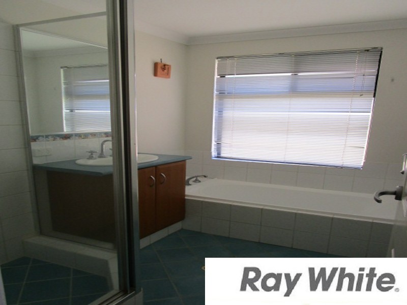 9 Gascoyne Circle, Eaton WA 6232