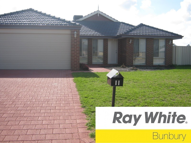 11 Koonak Street, Dalyellup WA 6230