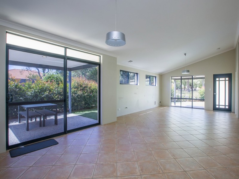 216 Norton Promenade, Dalyellup WA 6230