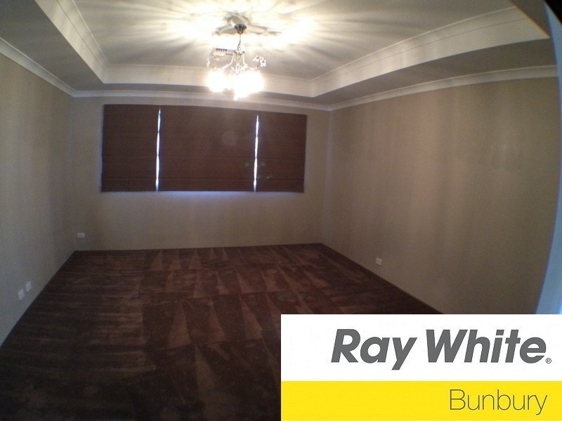 32 Killerby Drive, Dalyellup WA 6230