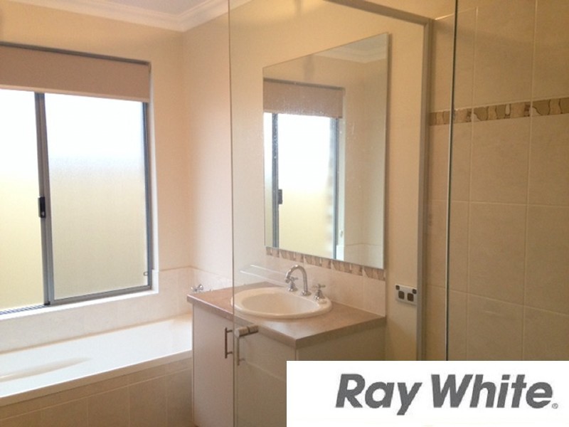 12 Horrocks Road, Dalyellup WA 6230