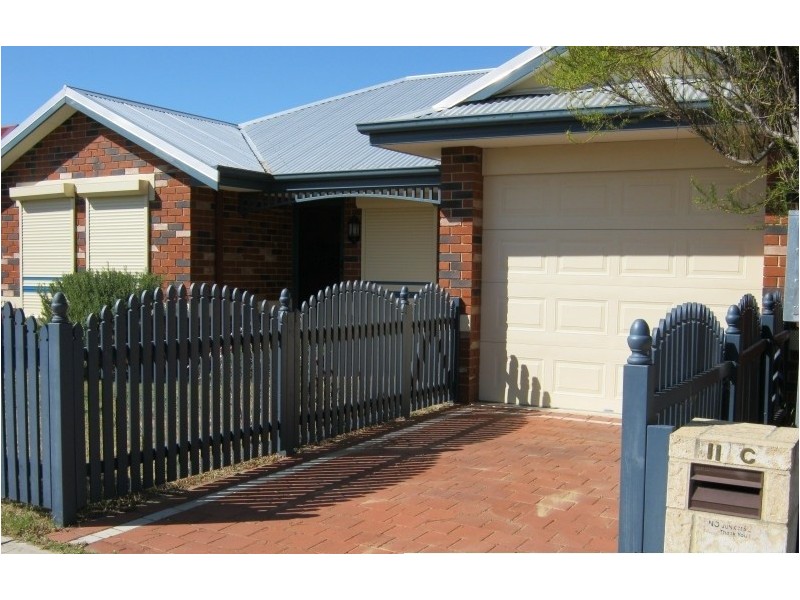 11C Woodrow Street, Carey Park WA 6230