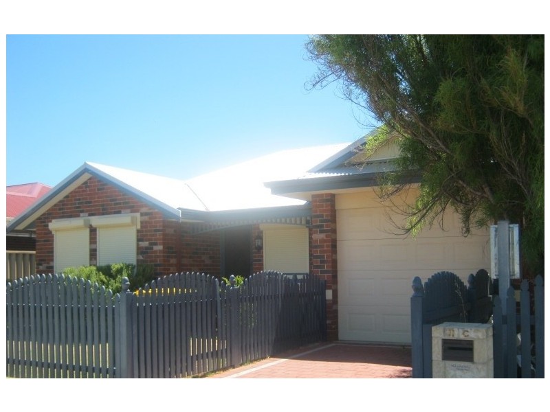 11C Woodrow Street, Carey Park WA 6230