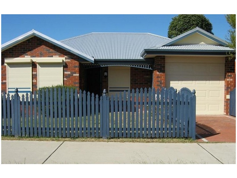 11C Woodrow Street, Carey Park WA 6230