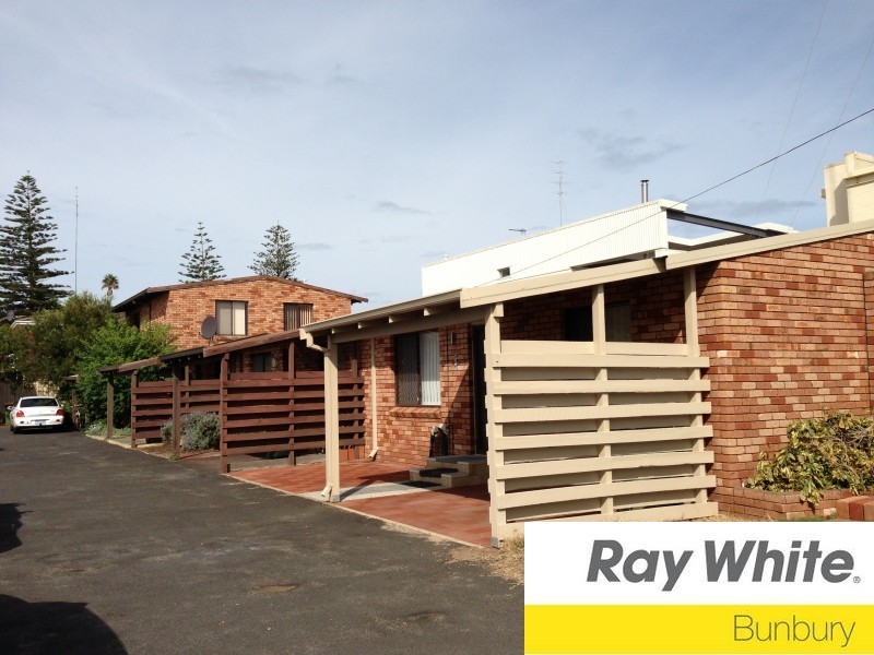 1/3 Symmons Street, Bunbury WA 6230