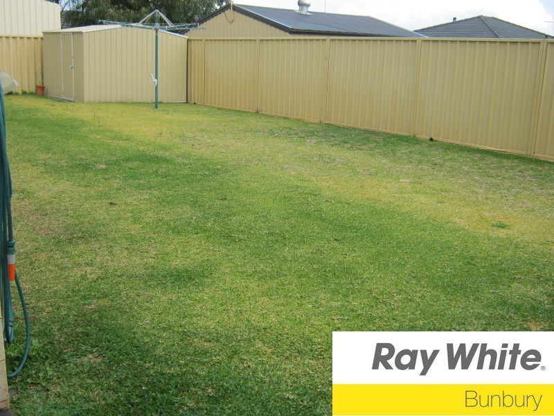 7 King Edward Way, Eaton WA 6232