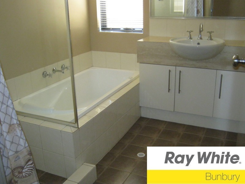 7 King Edward Way, Eaton WA 6232