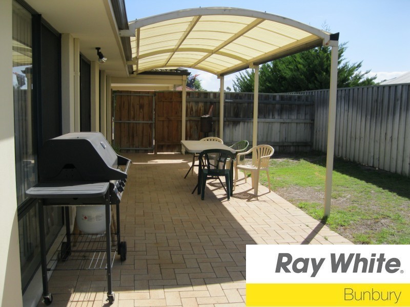 46 Macquarie Drive, Australind WA 6233