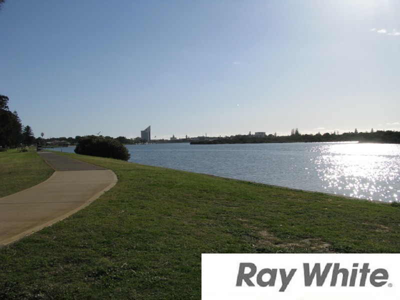 1/3 Hough Road, East Bunbury WA 6230