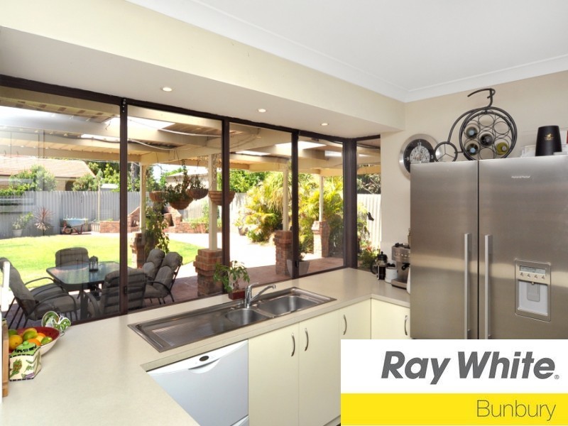 33 Perkins Avenue, Bunbury WA 6230