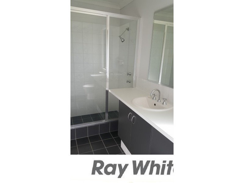 43 Illawarra Drive, Millbridge WA 6232