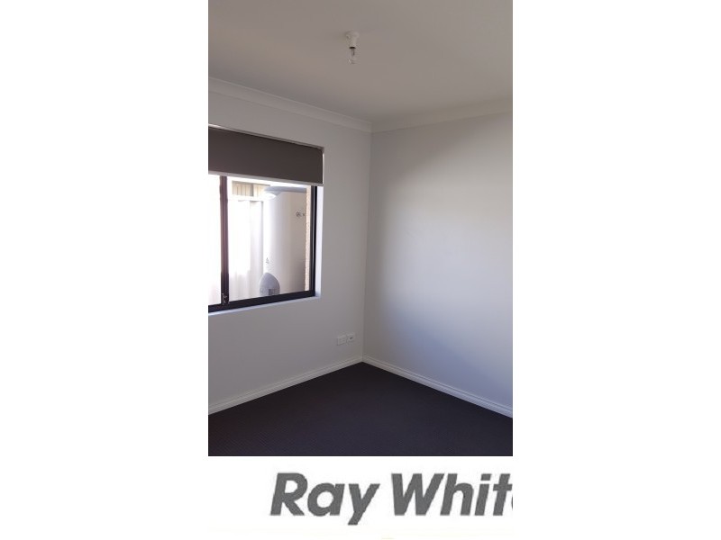 43 Illawarra Drive, Millbridge WA 6232