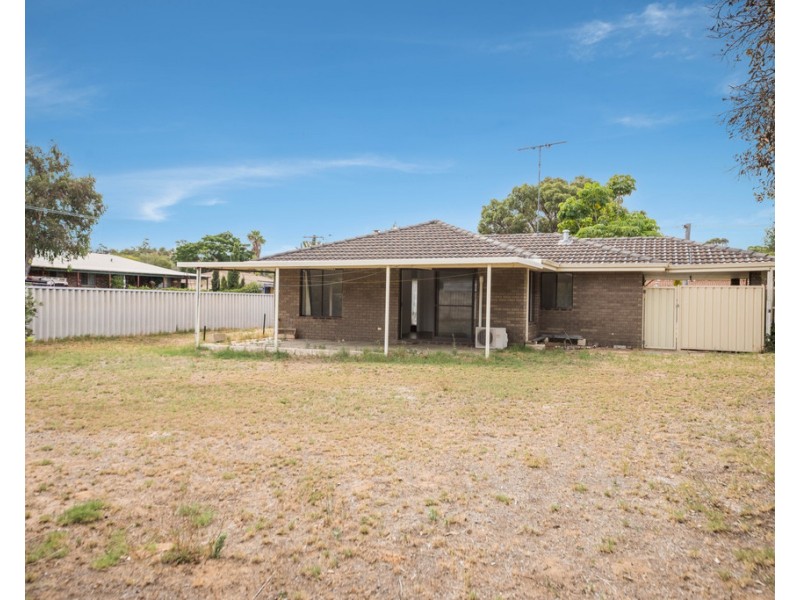1 Lockwood Crescent, Withers WA 6230