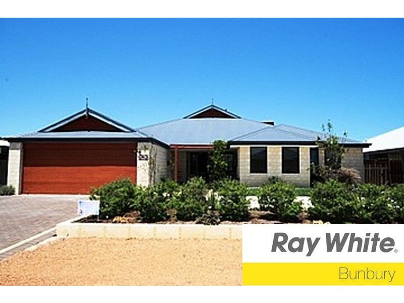 90 Macquarie Drive, Australind WA 6233