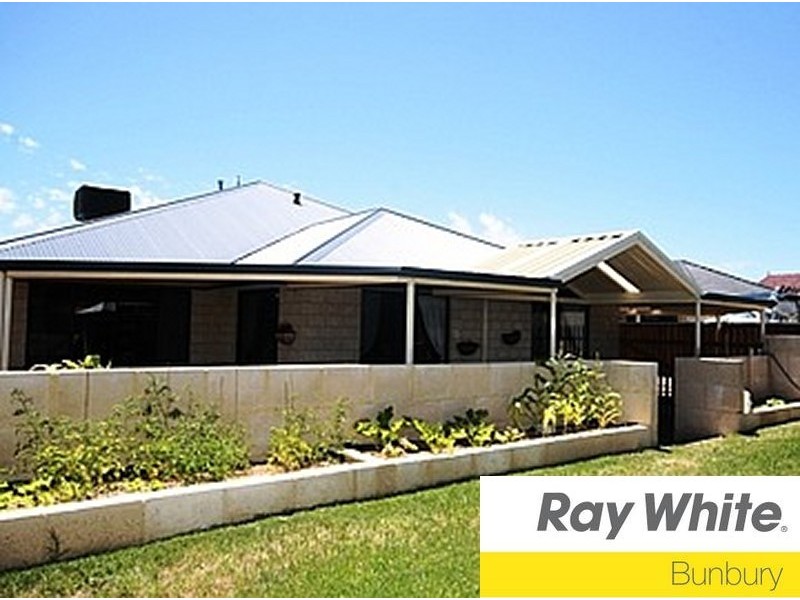 90 Macquarie Drive, Australind WA 6233