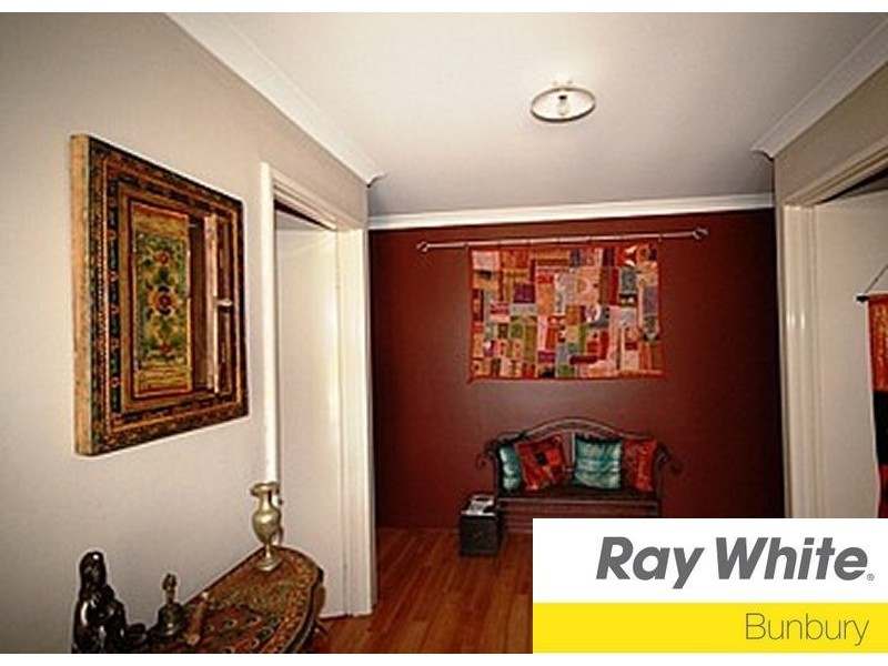 90 Macquarie Drive, Australind WA 6233