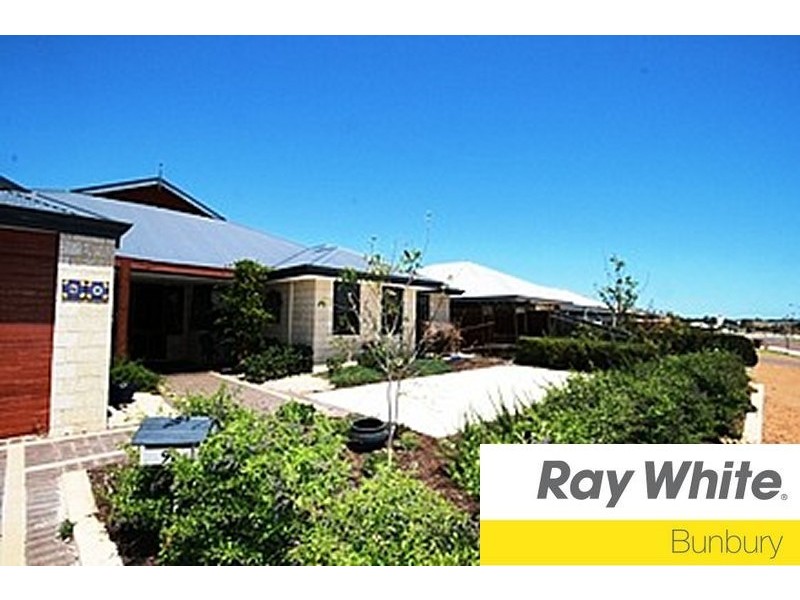 90 Macquarie Drive, Australind WA 6233