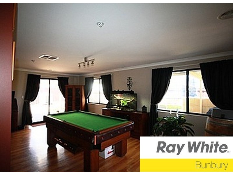 90 Macquarie Drive, Australind WA 6233