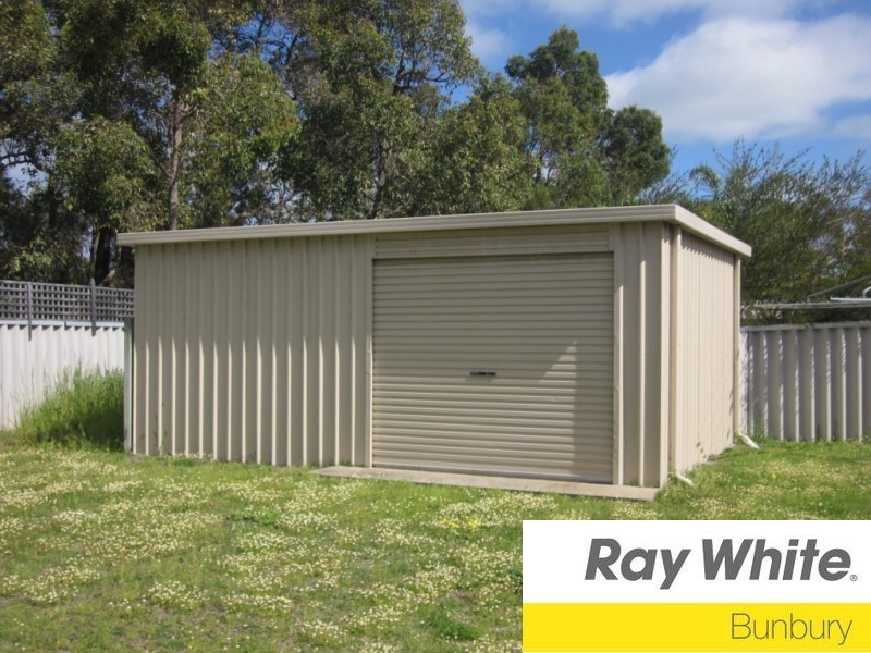 10 Buckton Place, Australind WA 6233
