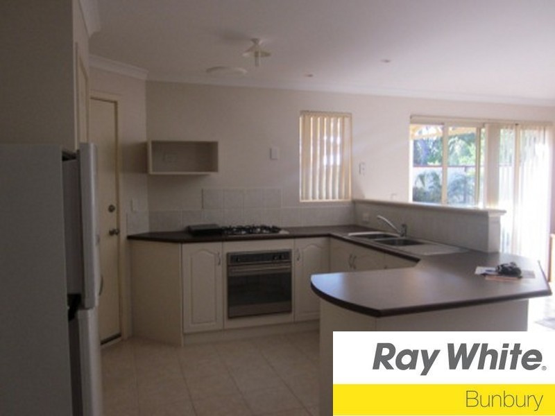 12/15 Wakefield Crescent, Australind WA 6233