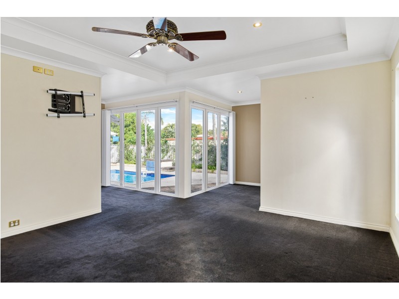 5 Christchurch Place, College Grove WA 6230