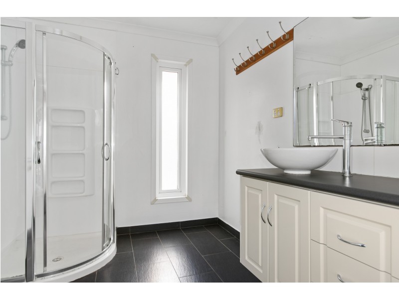 5 Christchurch Place, College Grove WA 6230