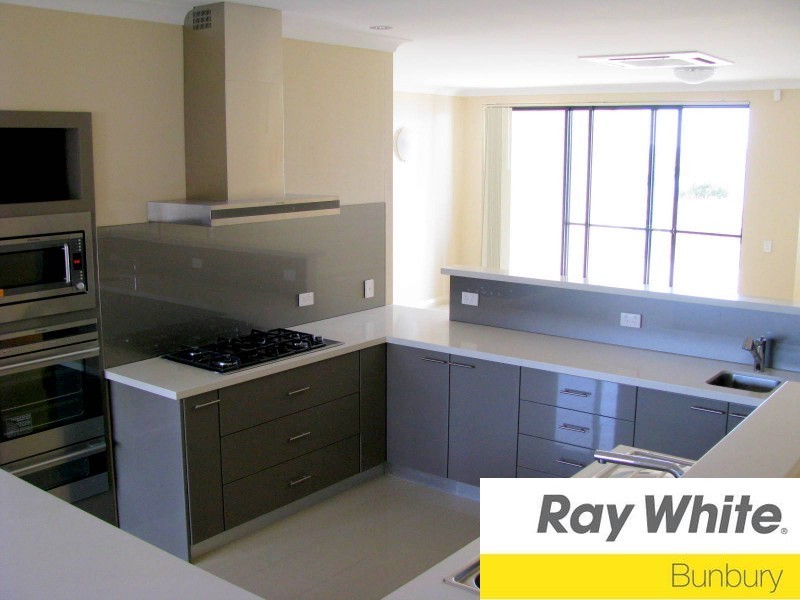 2/29 Bonnefoi Boulevard, Bunbury WA 6230