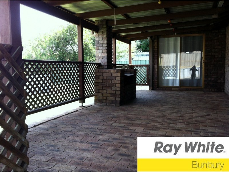 61 Pratt Road, Eaton WA 6232