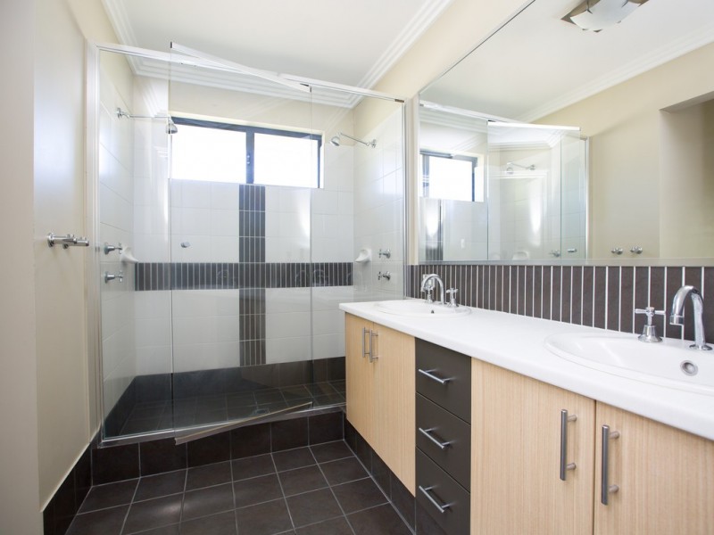 12 Lunar Avenue, Australind WA 6233