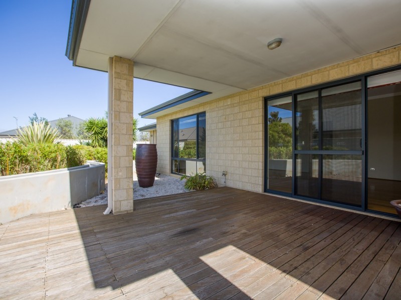 12 Lunar Avenue, Australind WA 6233