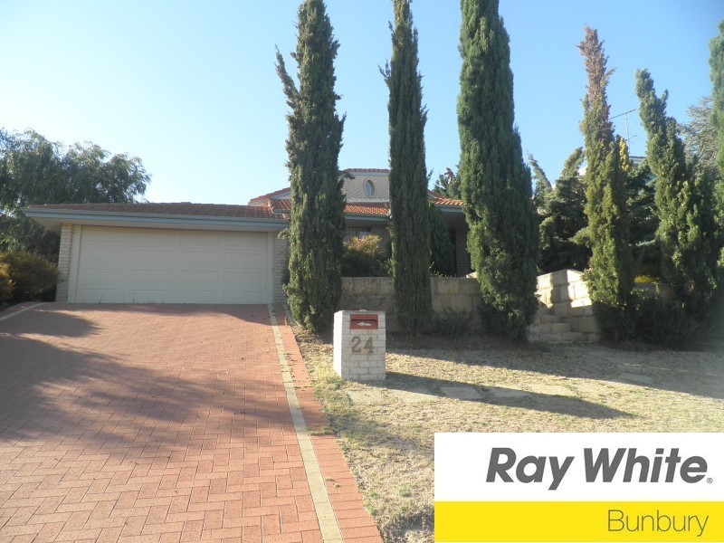 24 Winthrop Avenue, College Grove WA 6230