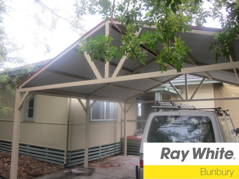 8 Woodrow Street, Bunbury WA 6230