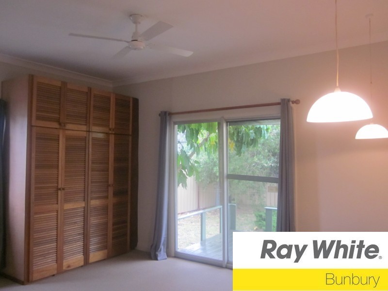 8 Woodrow Street, Bunbury WA 6230